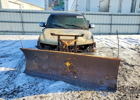 2002 Chevrolet Silverado K1500 из США, поврежденный, VIN 1GCEK14T52Z150260